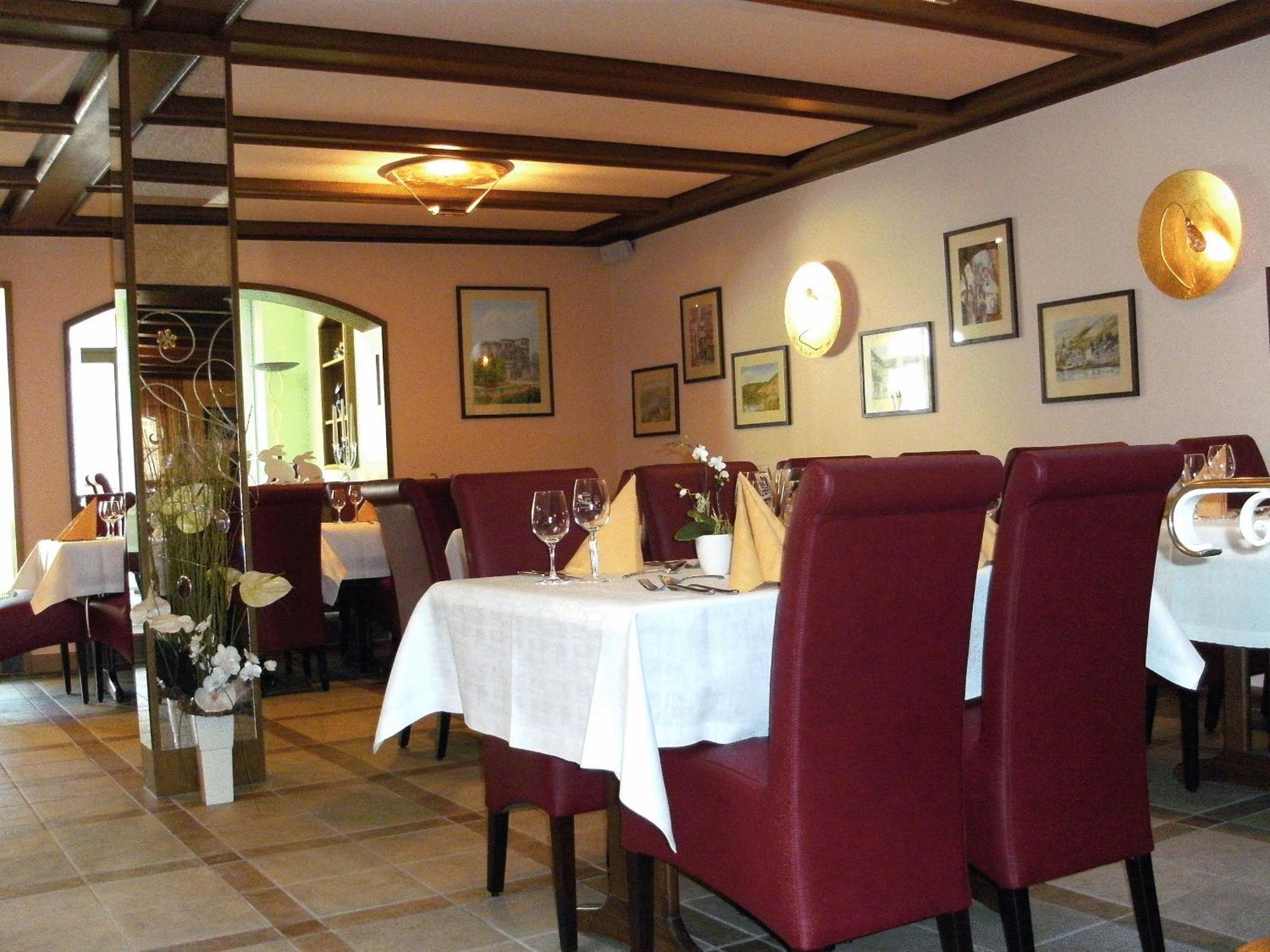 Weinhotel Hubertus Garni Klotten Kültér fotó