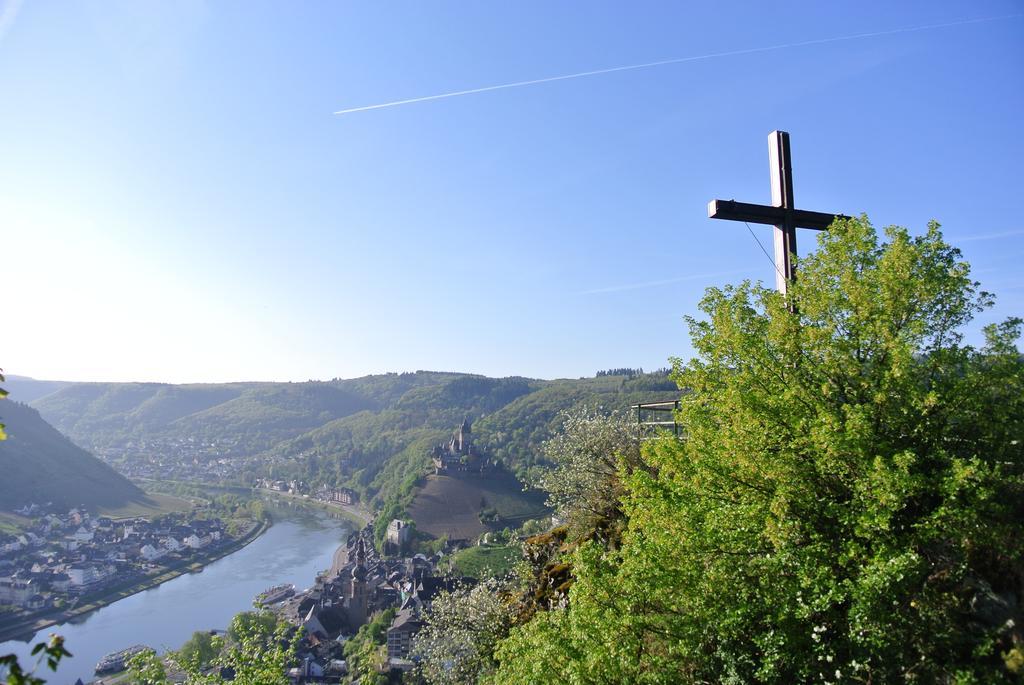 Weinhotel Hubertus Garni Klotten Kültér fotó